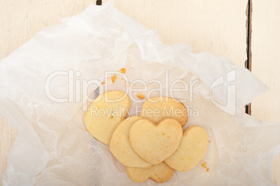 heart shaped shortbread valentine cookies