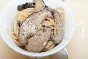 Italian spaghetti pasta and mushrooms