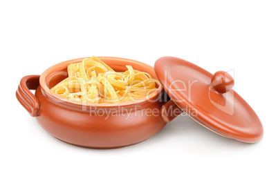Spaghetti in a clay pot