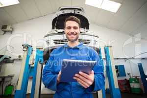 Mechanic using a tablet pc