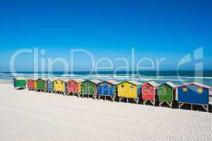 Bunte Strandhäuser bei Kapstadt