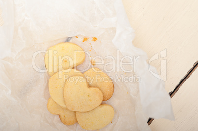 heart shaped shortbread valentine cookies