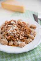 Gnocchi mit Bolognese