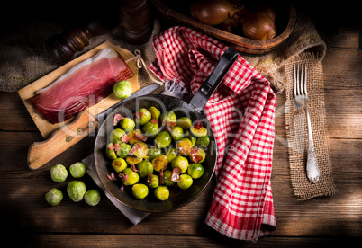 Honey caramelized brussels sprouts with ham