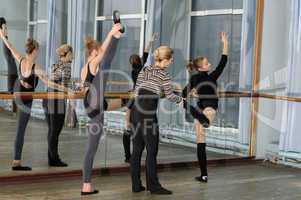 Ballet class in studio with choreographer