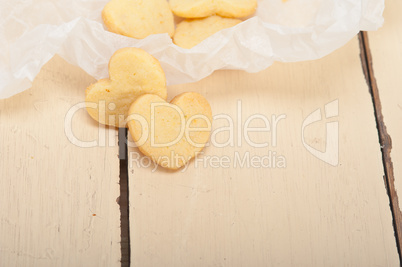 heart shaped shortbread valentine cookies