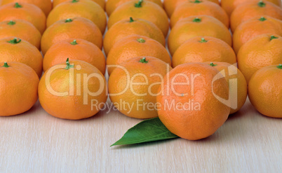 tangerines stacked