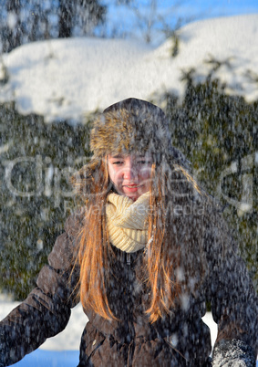Mädchen im Schnee Winter