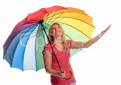 Blonde Frau mit Regenschirm