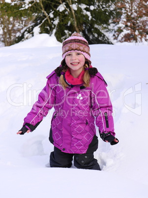 Mädchen im Schnee