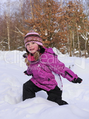 Mädchen im Schnee