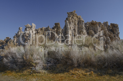 Travertine, Kalktuff at Mono Lake