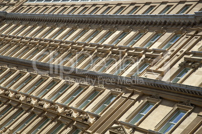 Fassade eines traditionellen Appartementhauses in London, Großb