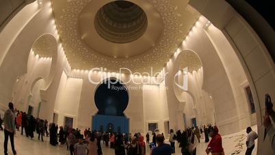 Sheikh Zayed Grand Mosque Abu Dhabi UAE, pan shot