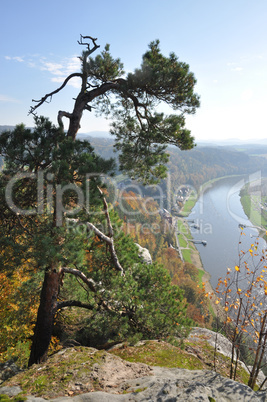 Blick von der Bastei zur Elbe