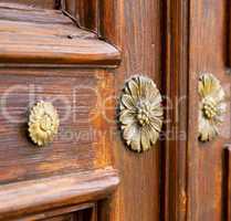 abstract    closed wood door crenna gallarate varese italy