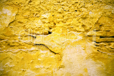 pink in texture wall and  yellow
