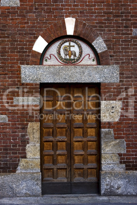 door in the san babila church