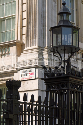 Strassenschild der Downing Street, London