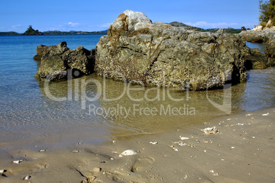 rocks and water in mamoko bay