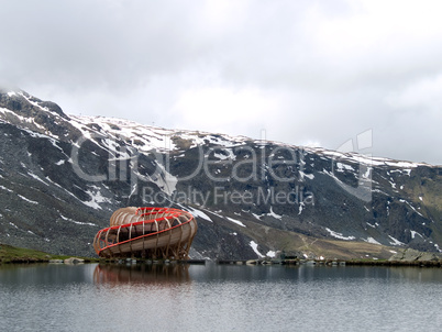 Stellisee in den Walliser Alpen