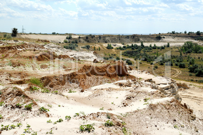 Industrial working out of forming sand