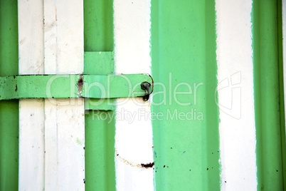 green  metal rusty      morocco in