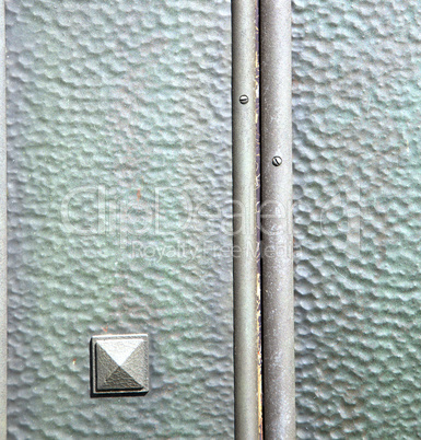 varese   abstract    r in a  door curch  closed wood