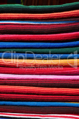 Farbenfrohe Decken in Mexiko