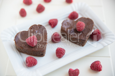 Schokoherzen mit Himbeeren