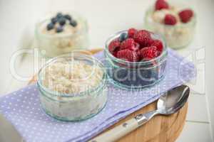 Porridge mit Beeren