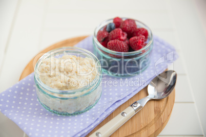 Porridge mit Beeren