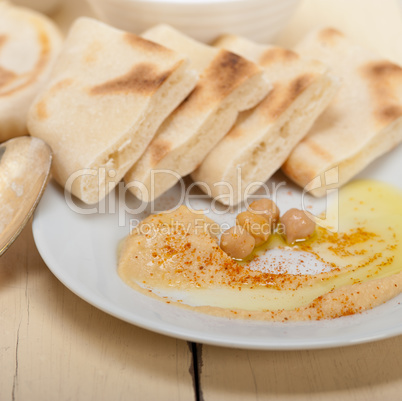 Hummus with pita bread