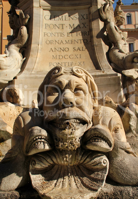 Brunnen auf der Piazza Rotonda in Rom