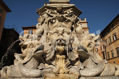 Brunnen auf der Piazza Rotonda in Rom