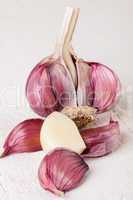Fresh garlic bulb with loose cloves