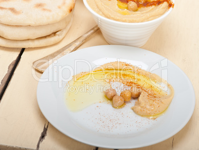 Hummus with pita bread