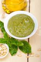 Italian basil pesto sauce ingredients