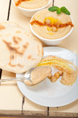 Hummus with pita bread