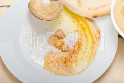 Hummus with pita bread