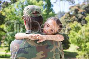 Soldier reunited with his daughter