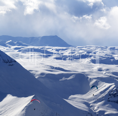 Speed flying in winter mountains