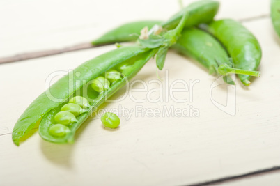 hearthy fresh green peas hearthy fresh green peas