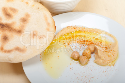 Hummus with pita bread