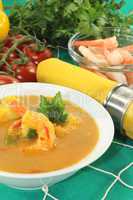 exotische Currysuppe mit Garnelen