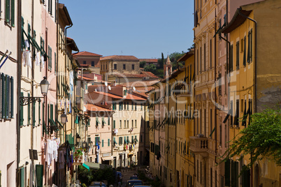 Strasse in Portoferraio, Insel Elba, Italien