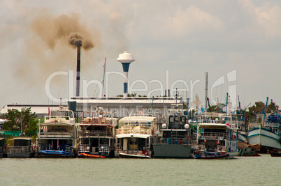 Hafen von Phuket