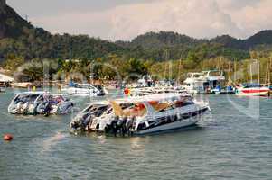 Hafen in Ao Nang auf Krabi