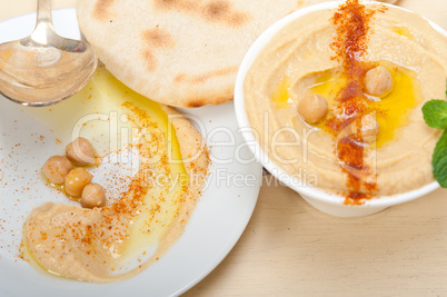 Hummus with pita bread