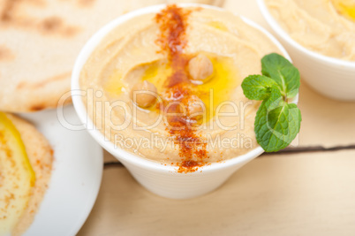 Hummus with pita bread